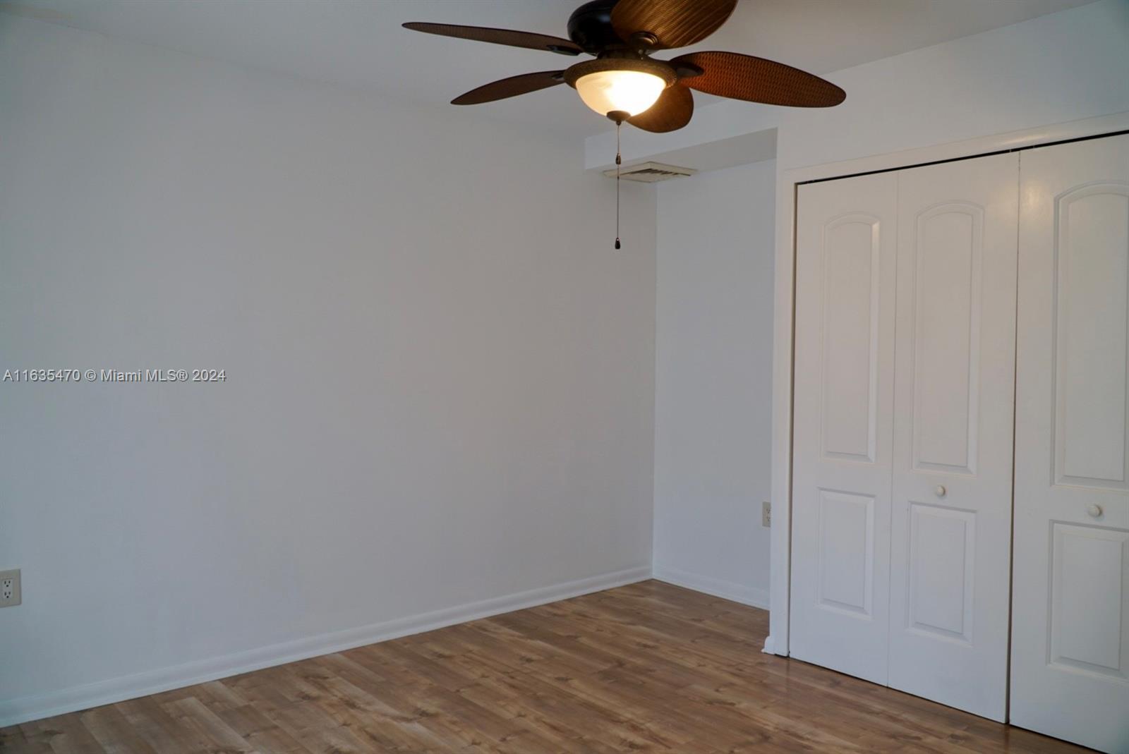 GLENWOOD TWNHS - Residential Lease