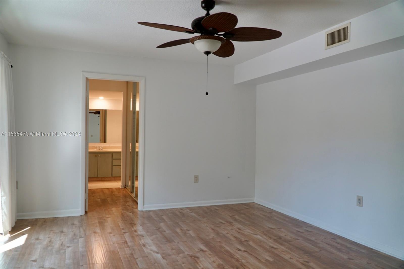 GLENWOOD TWNHS - Residential Lease