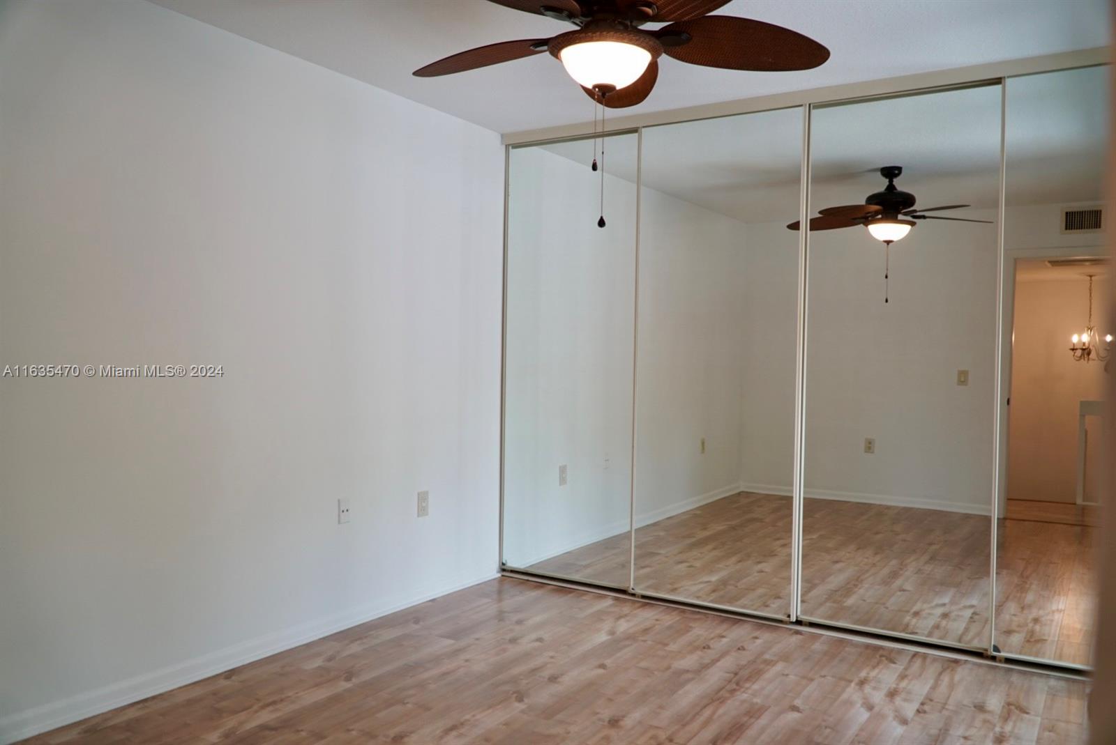 GLENWOOD TWNHS - Residential Lease