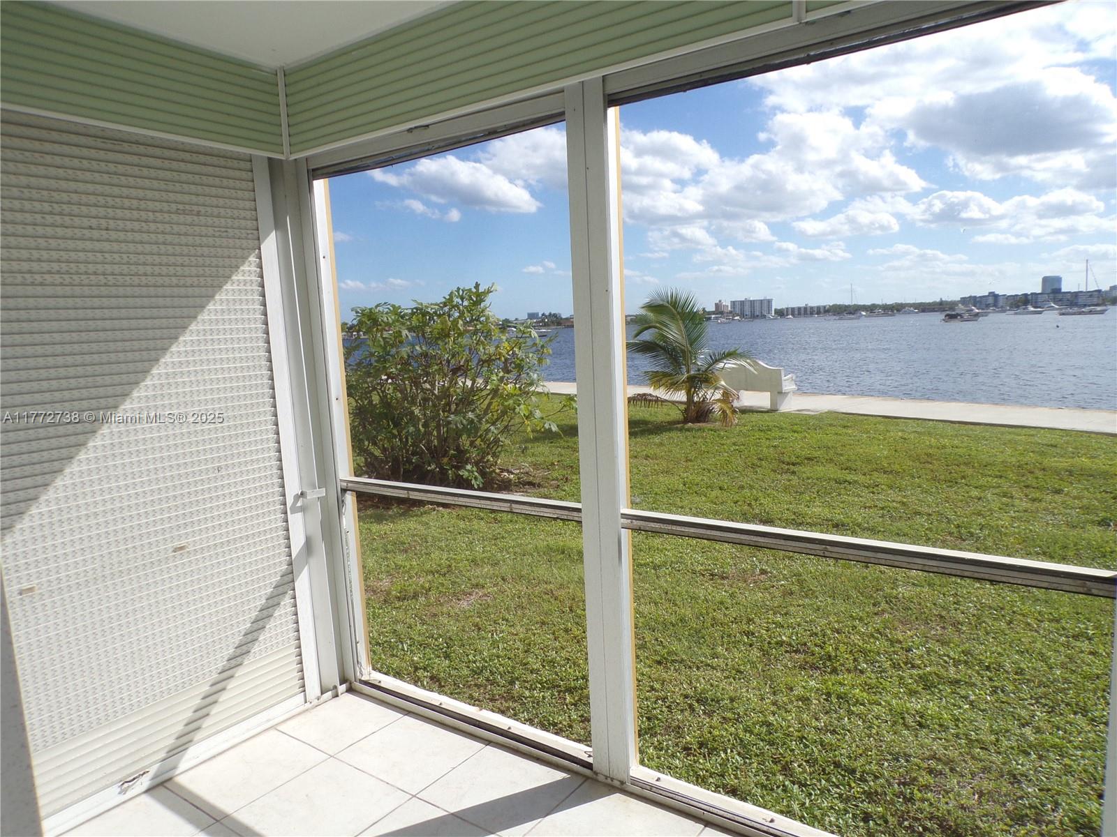 POINT EAST SEC III CONDO - Residential