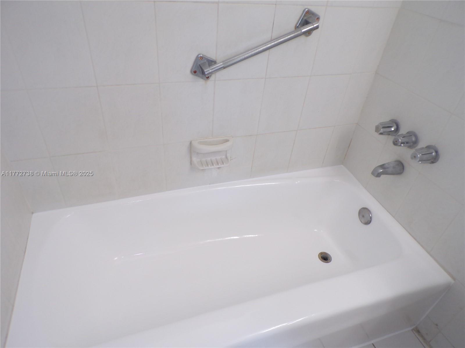 POINT EAST SEC III CONDO - Residential