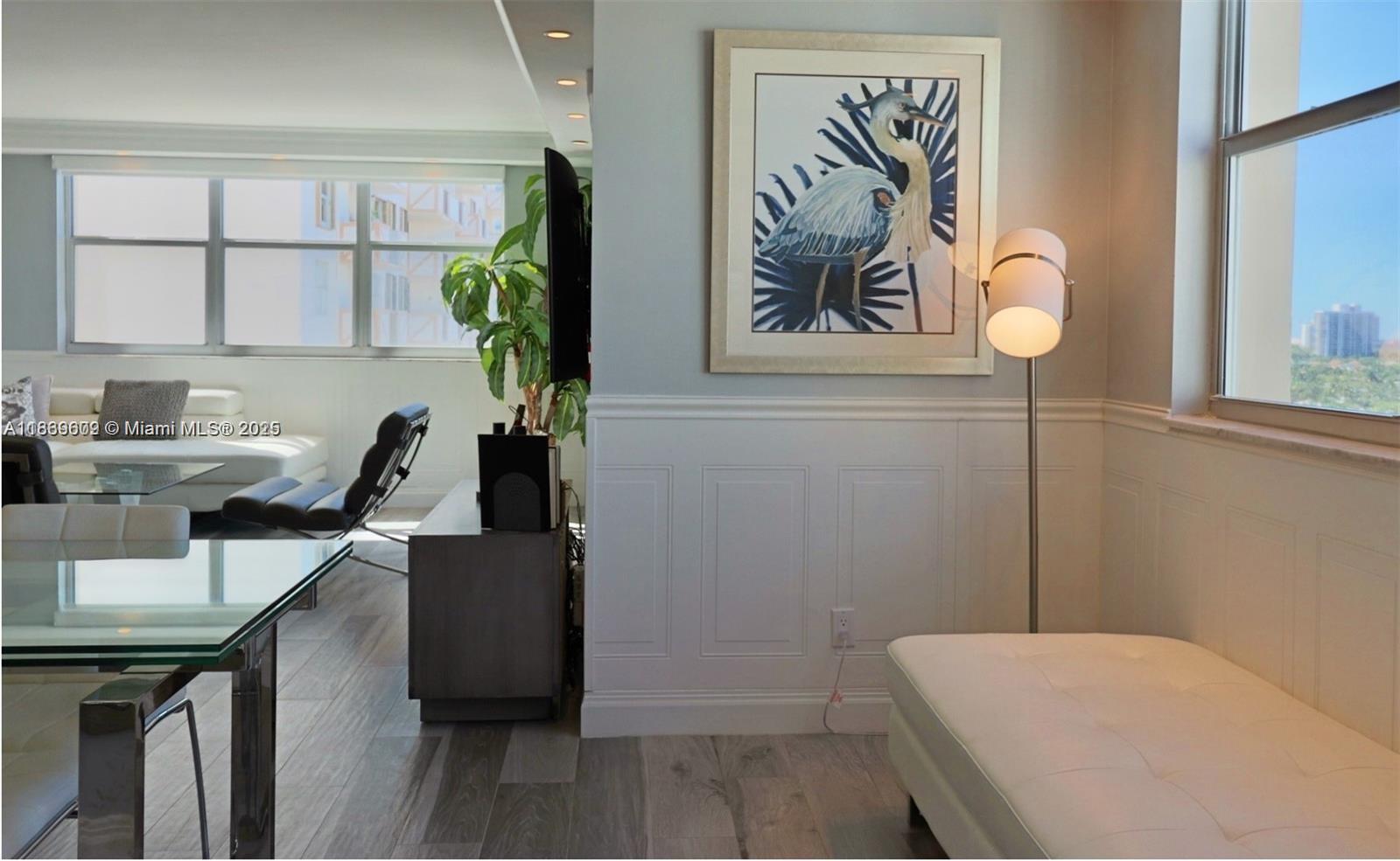 PLAZA TOWERS SOUTH CONDO - Residential