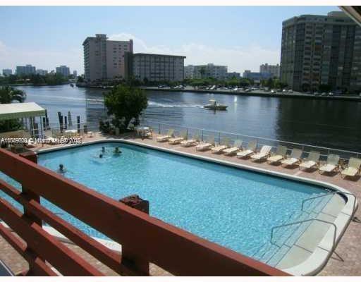 PLAZA TOWERS SOUTH CONDO - Residential