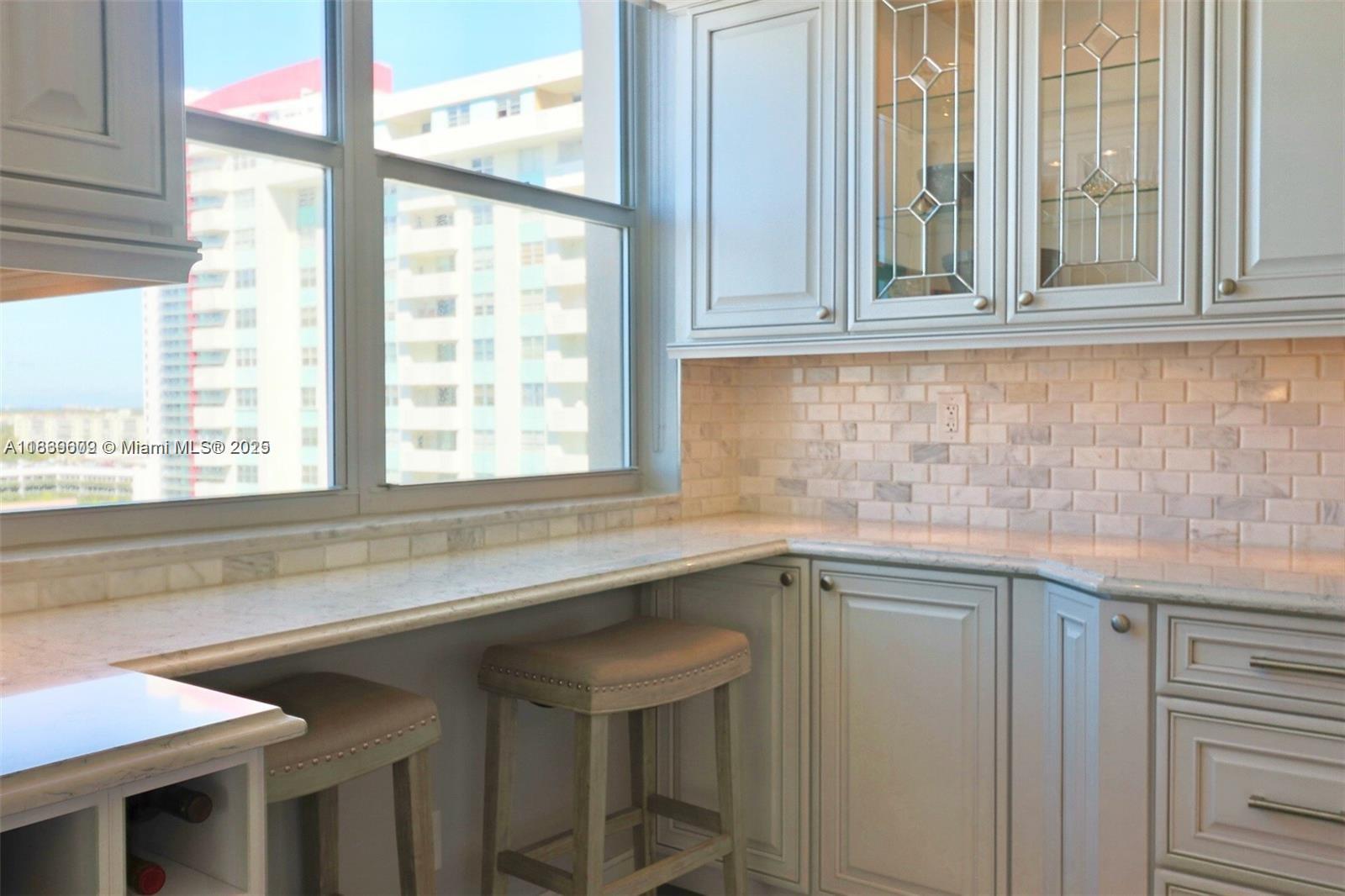 PLAZA TOWERS SOUTH CONDO - Residential