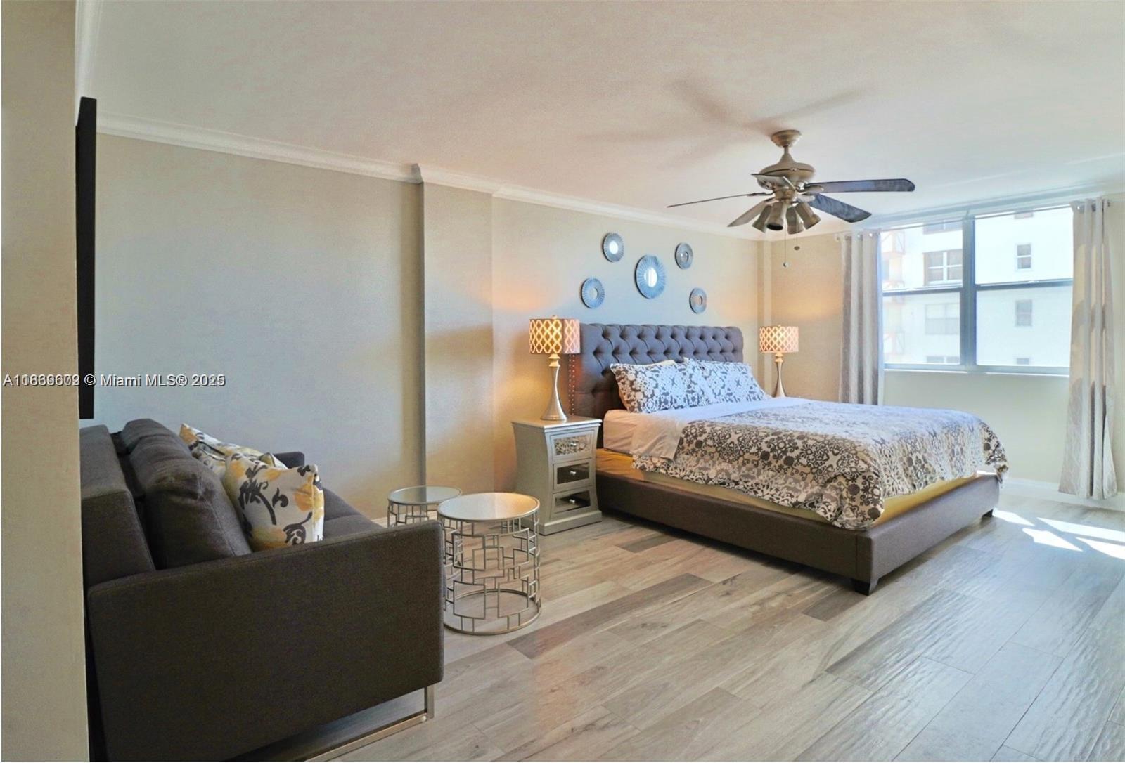 PLAZA TOWERS SOUTH CONDO - Residential