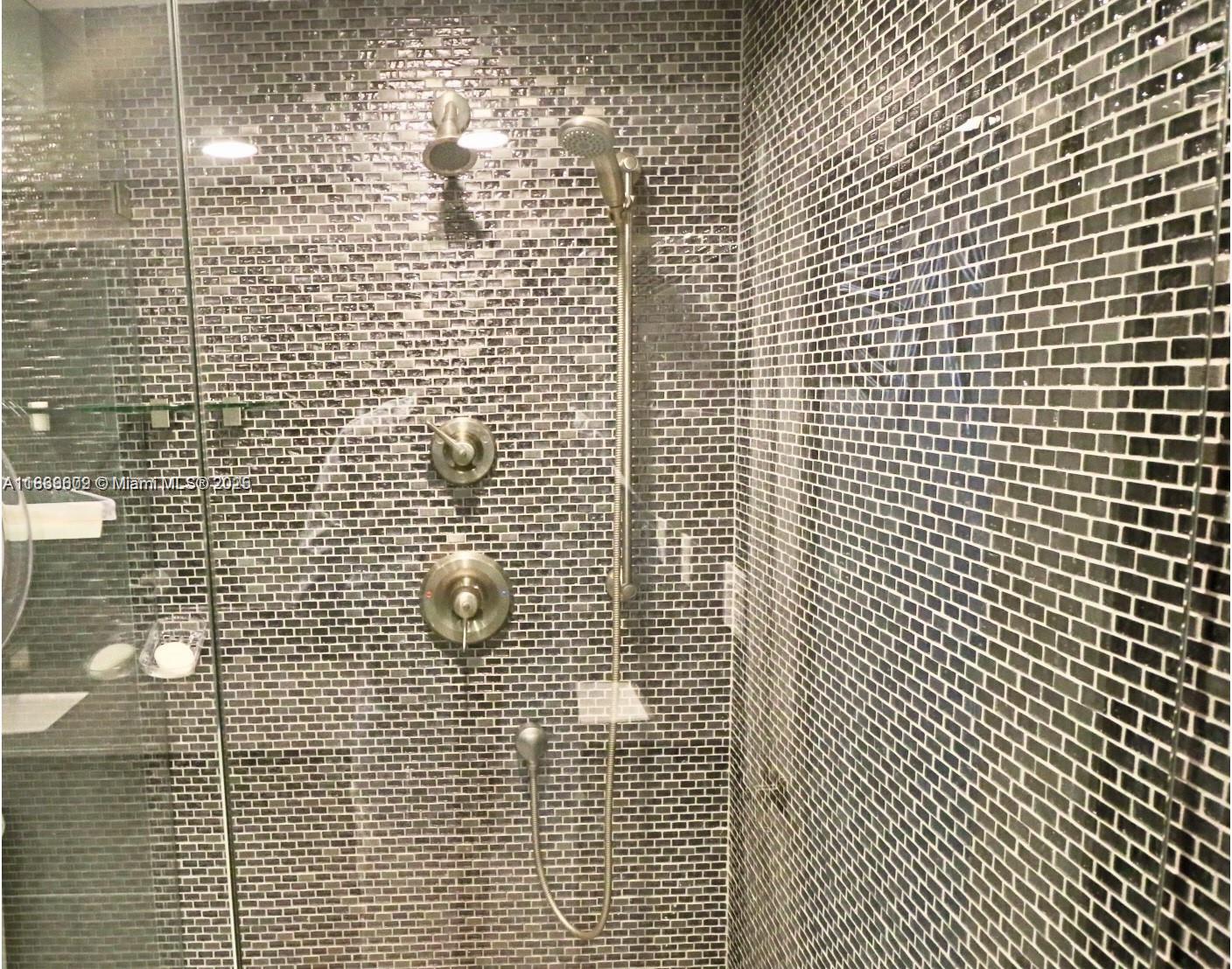 PLAZA TOWERS SOUTH CONDO - Residential