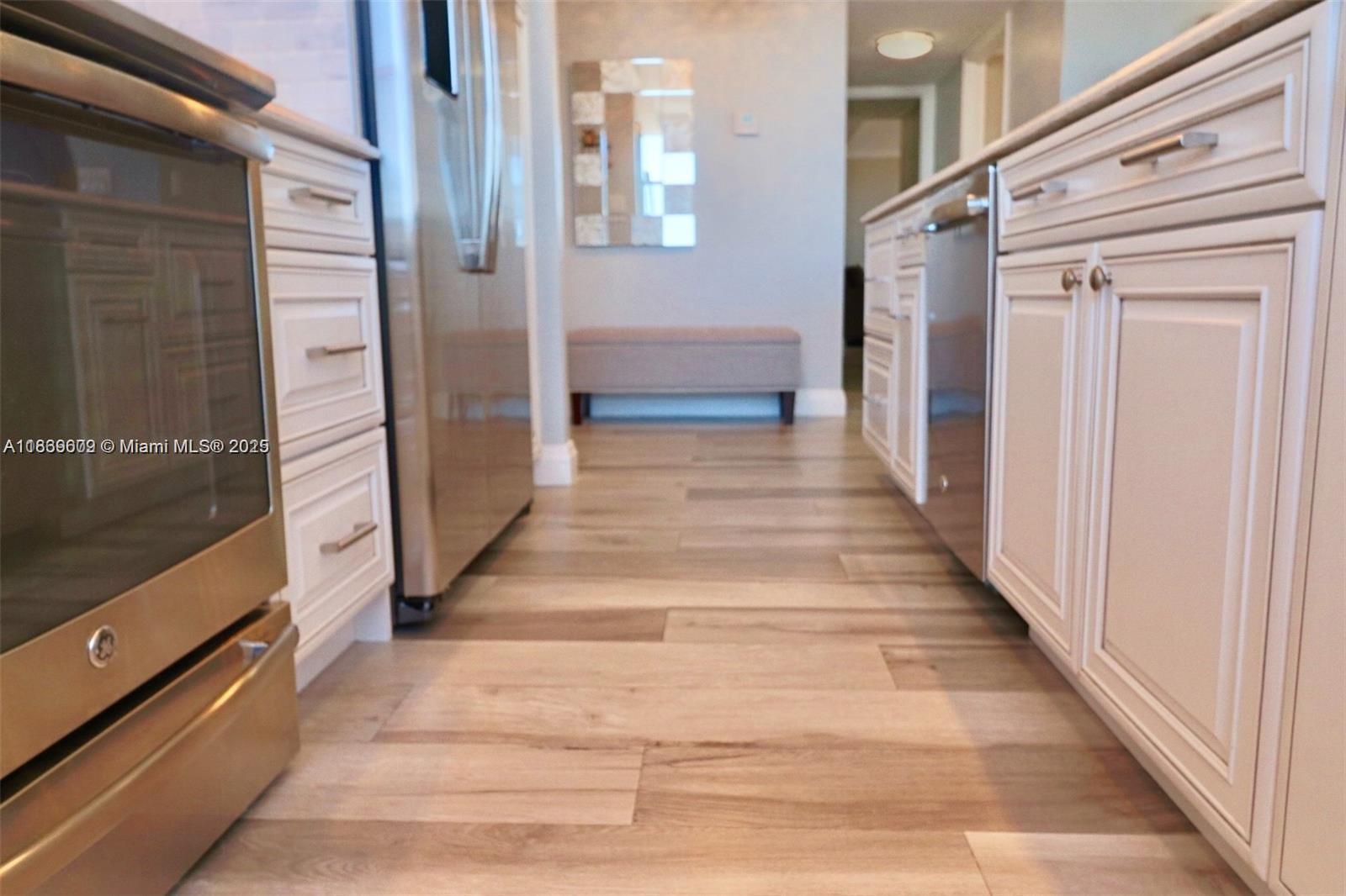 PLAZA TOWERS SOUTH CONDO - Residential