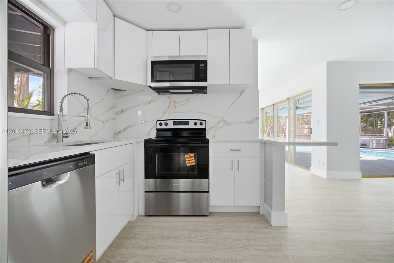 ROYAL PALM ACRES FIRST SE - Residential