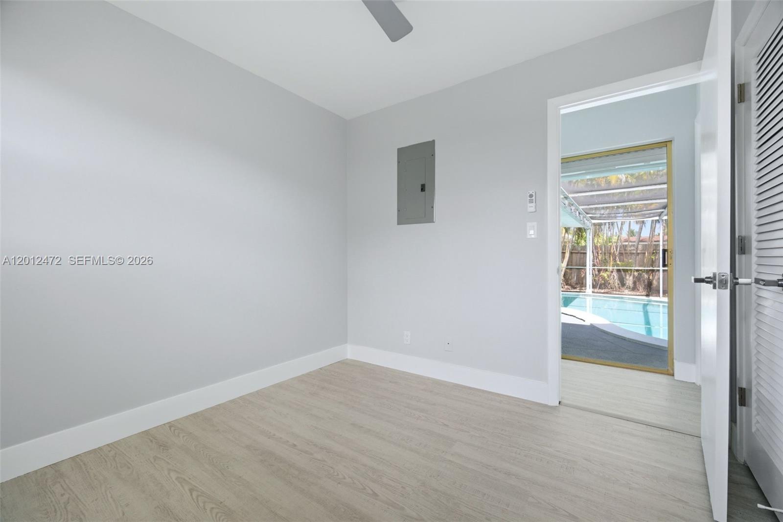 ROYAL PALM ACRES FIRST SE - Residential