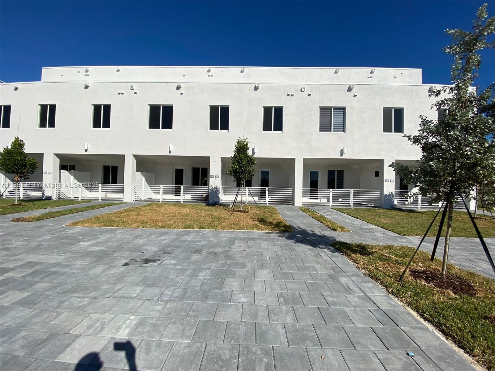 LANDMARK AT DORAL CONDO NO - Residential Lease