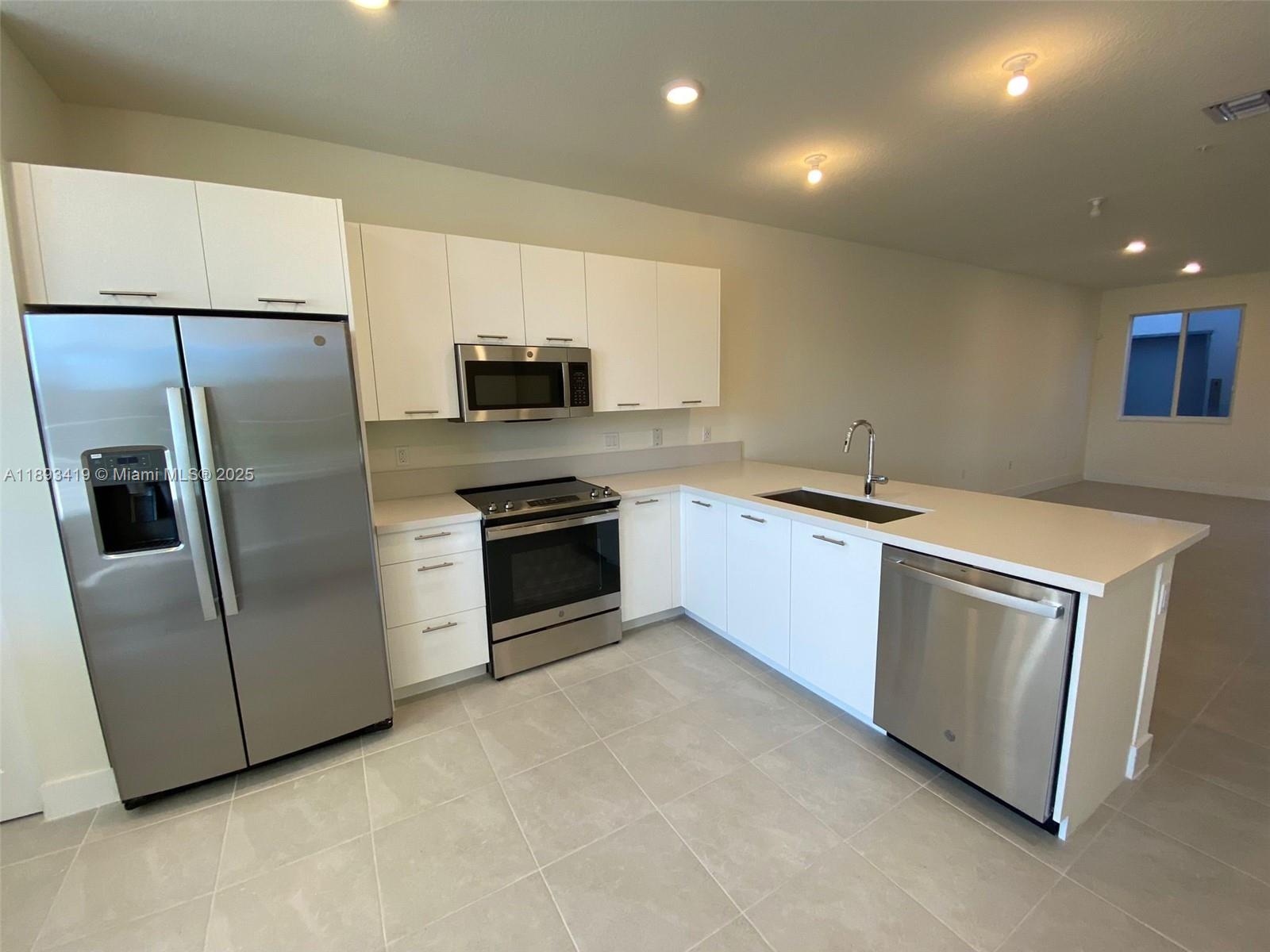 LANDMARK AT DORAL CONDO NO - Residential Lease