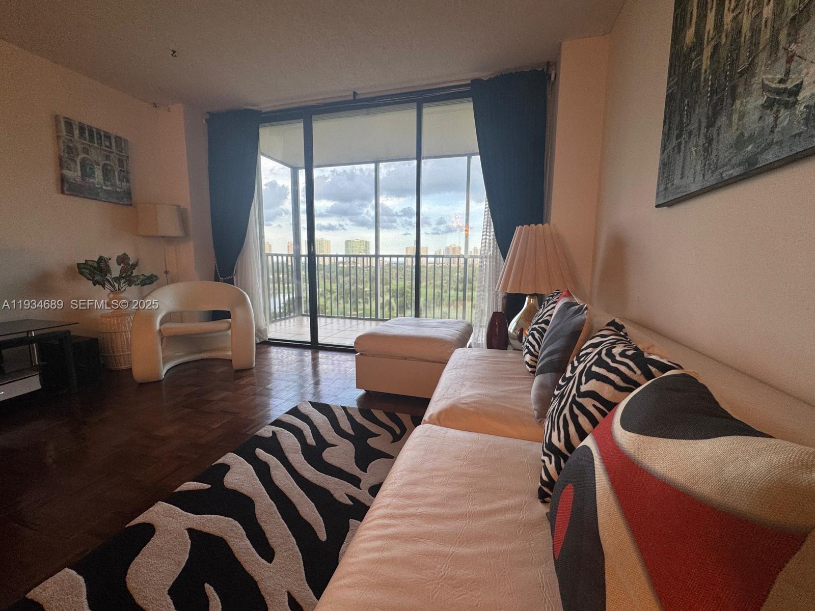 CORONADO CONDO- TOWER II - Residential