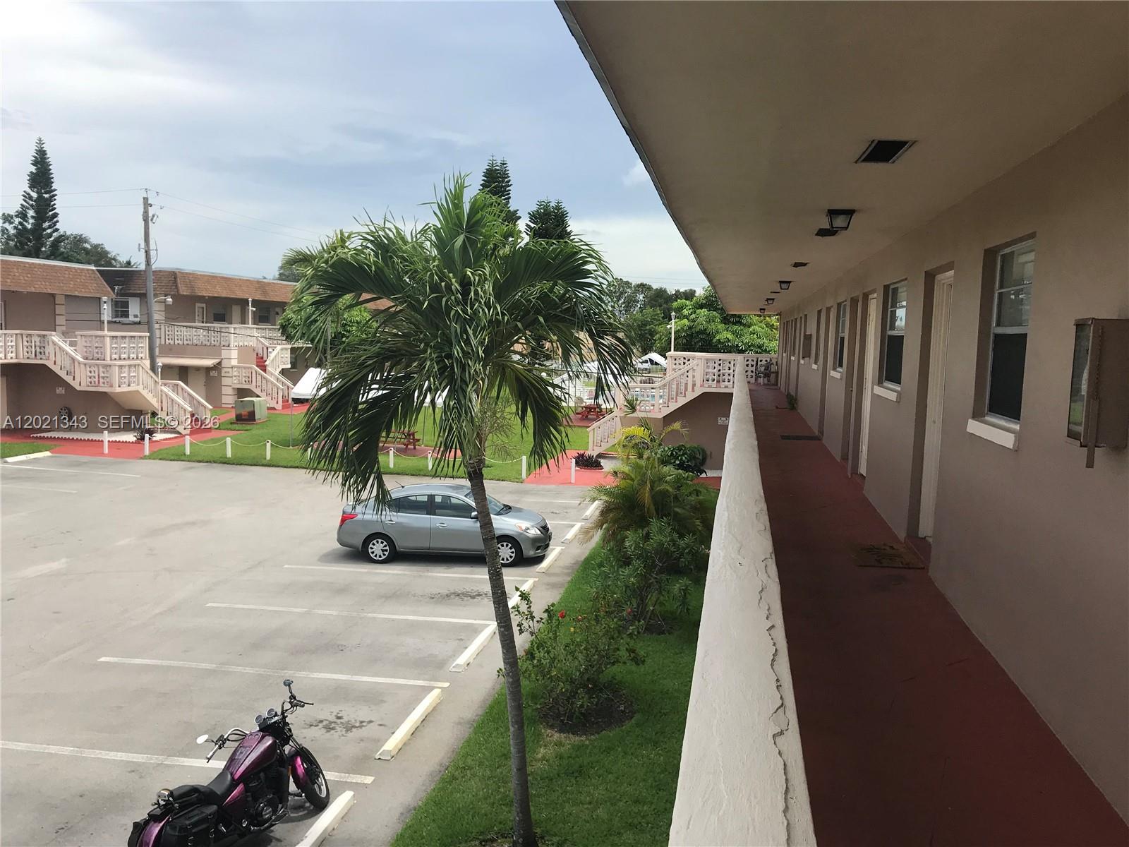 PINEWOOD - Residential