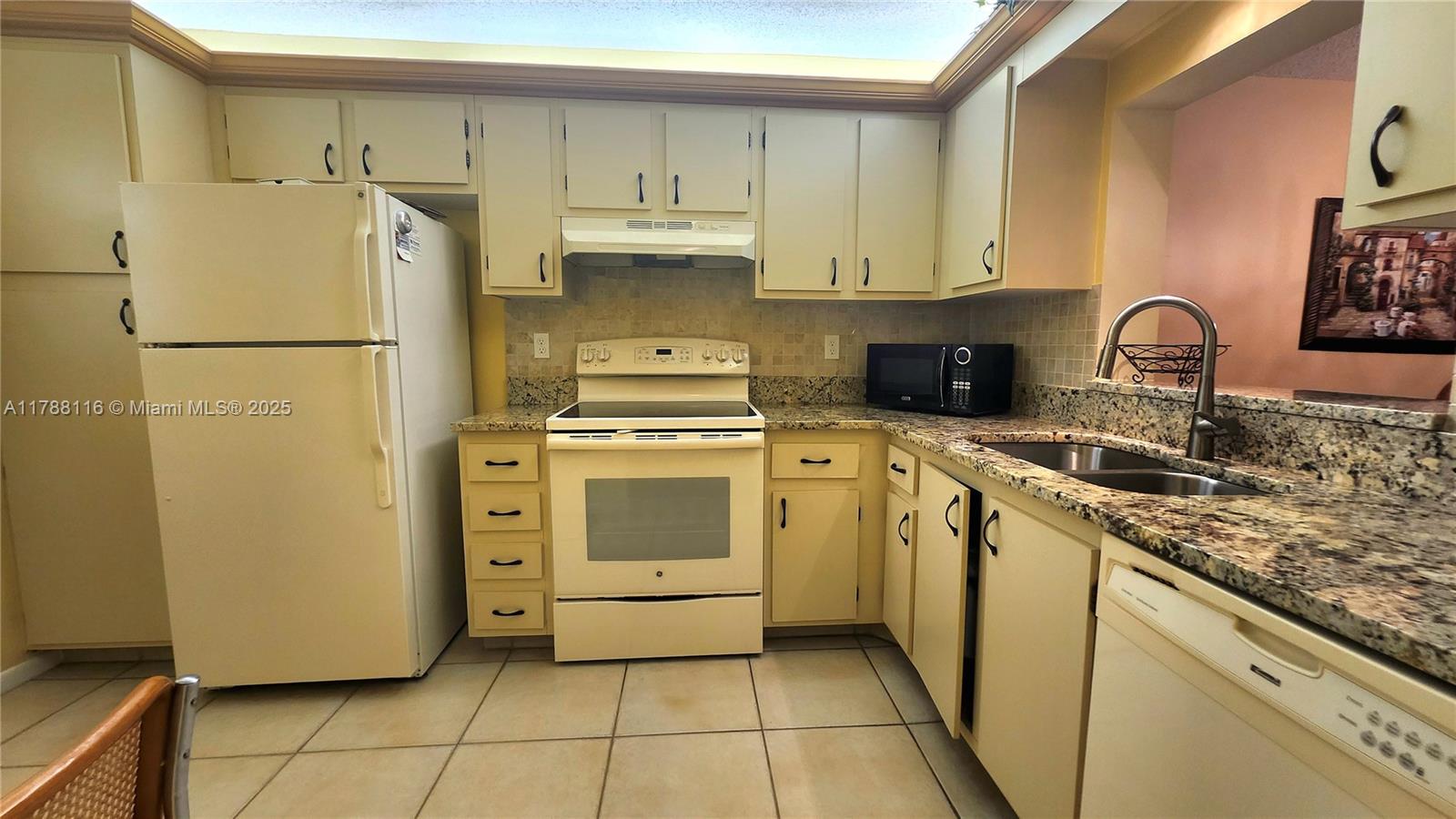 SABAL PINE EAST CONDO - Residential