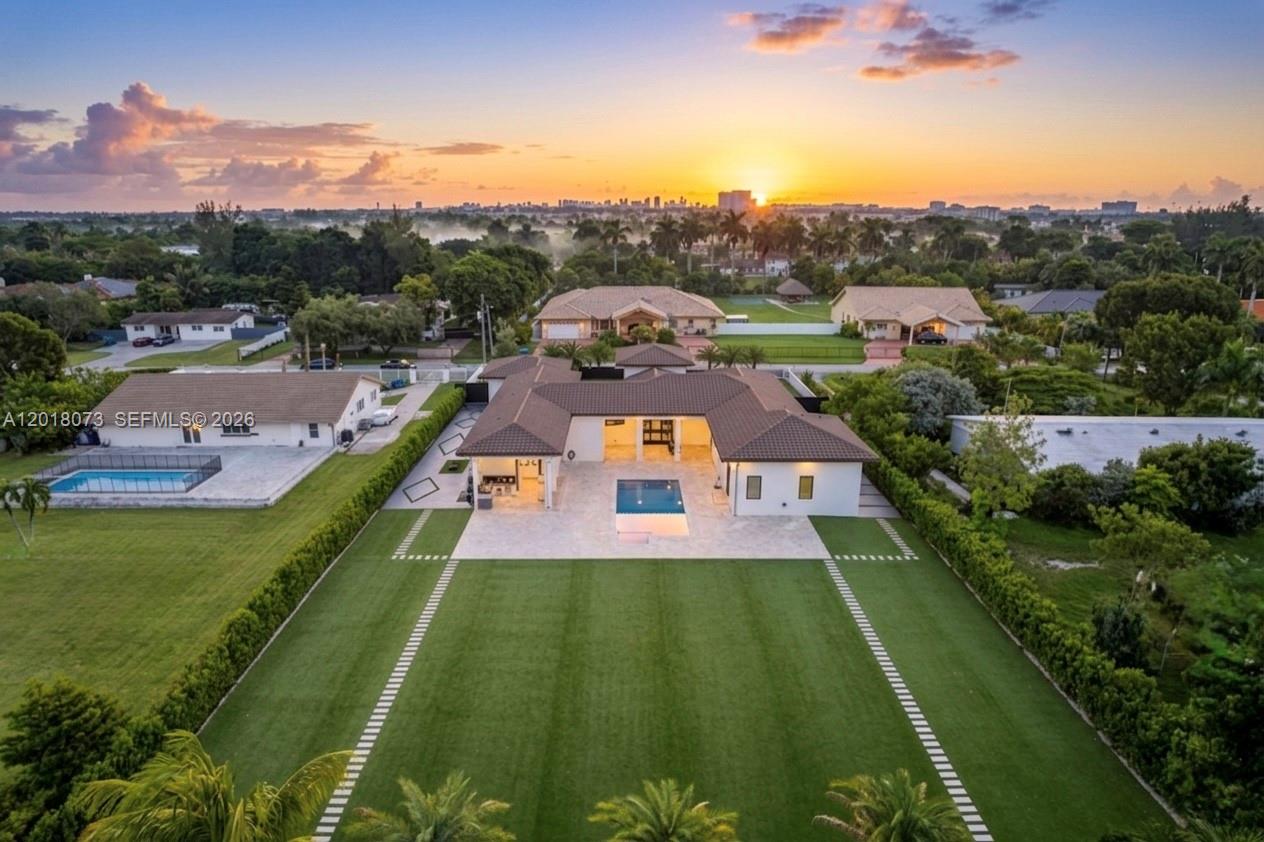 SWEETWATER ESTATES SUB - Residential
