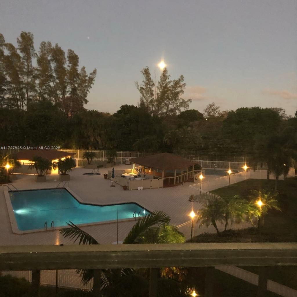 18TH HOLE AT INVERRARY CO - Residential