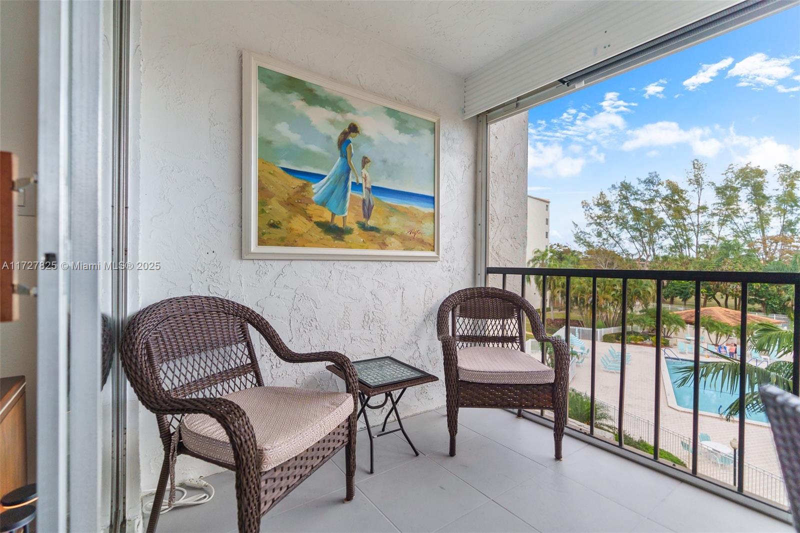 18TH HOLE AT INVERRARY CO - Residential