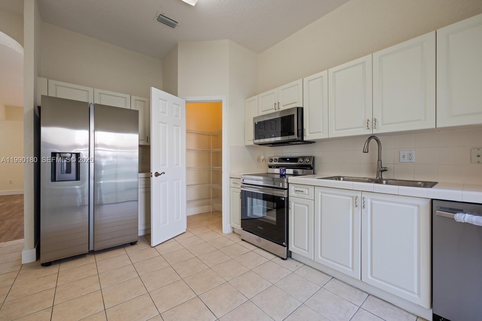 TOWNGATE NORTH - Residential