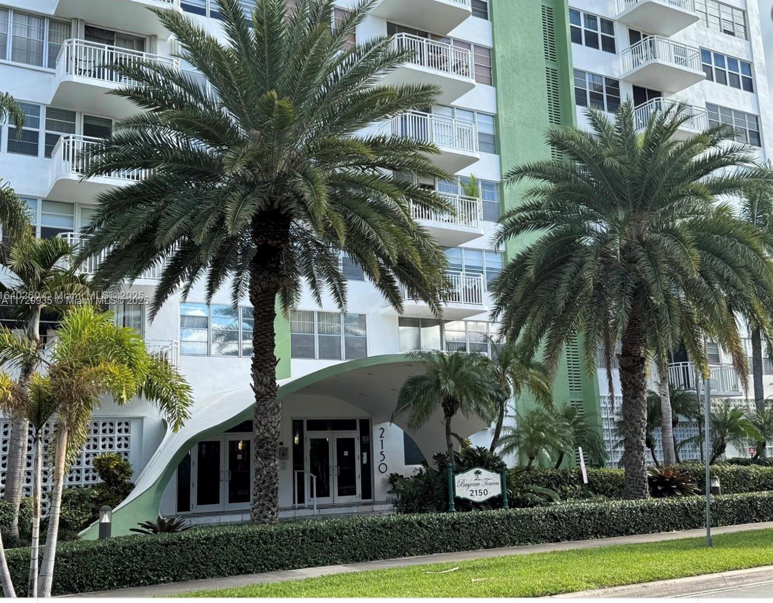 BAYVIEW TOWERS CONDO SOUT - Residential