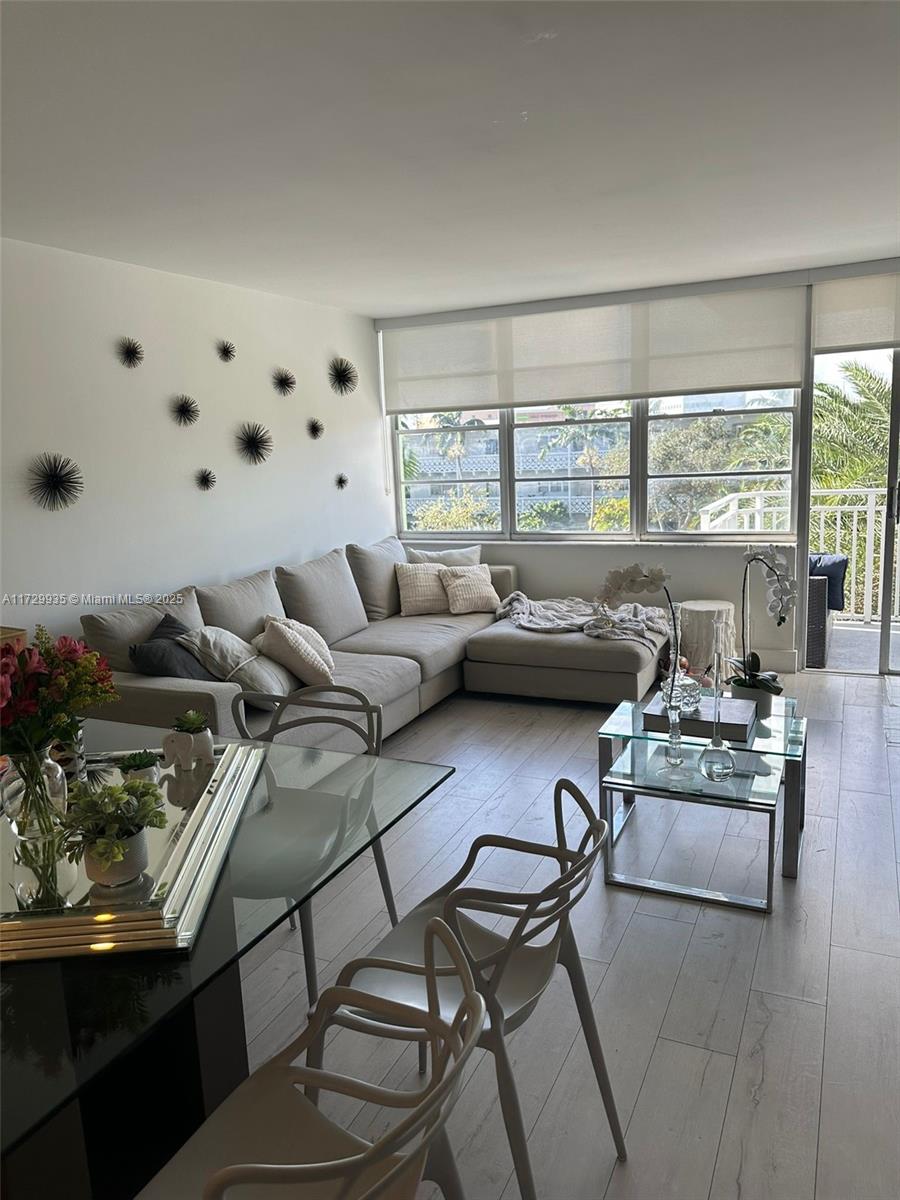 BAYVIEW TOWERS CONDO SOUT - Residential