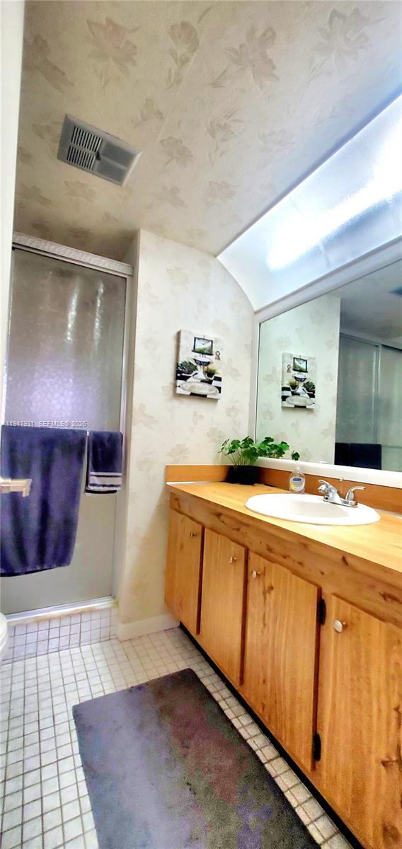 SUNRISE LAKES 168 CONDO - Residential