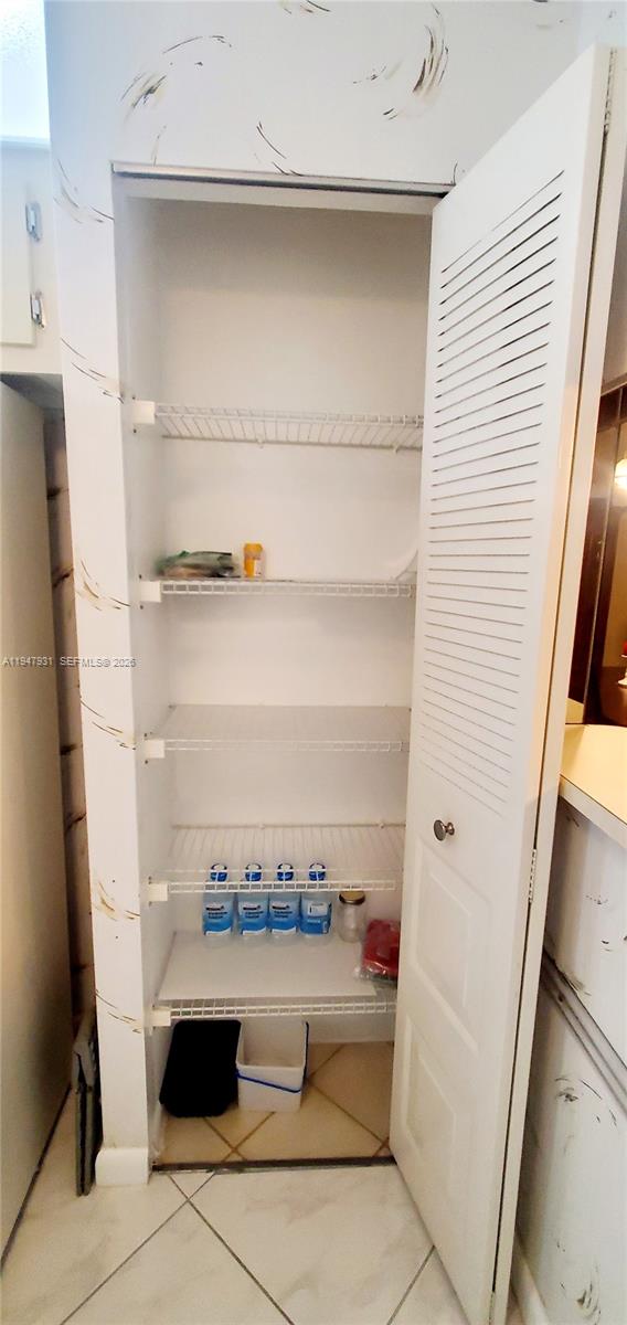 SUNRISE LAKES 168 CONDO - Residential