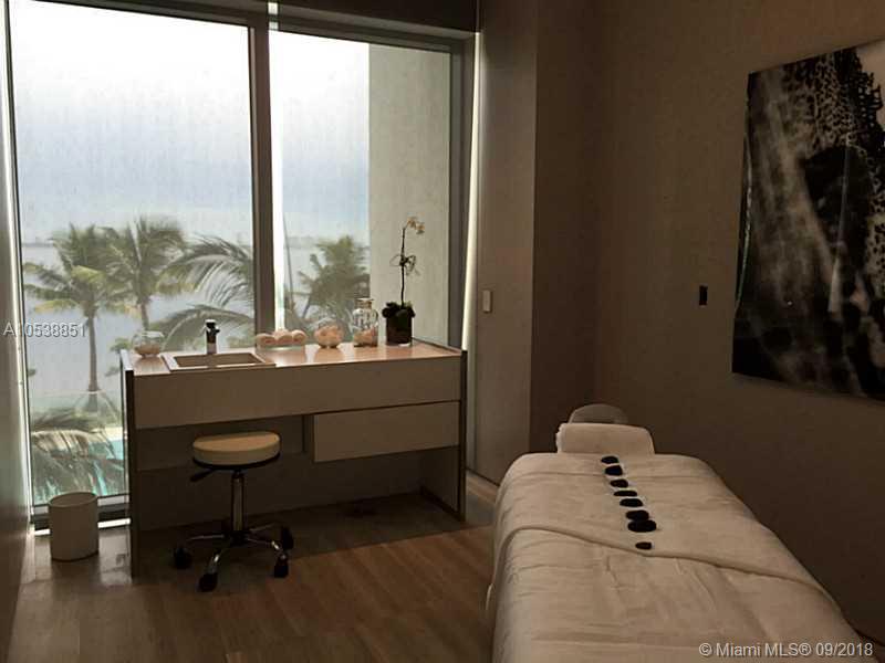 Icon Bay - Residential Lease