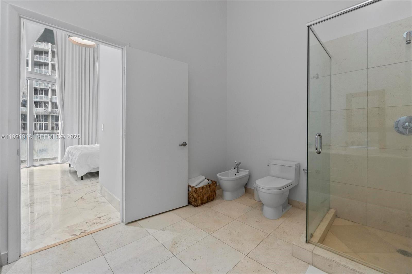 ICONBRICKELL CONDO NO 1 - Residential