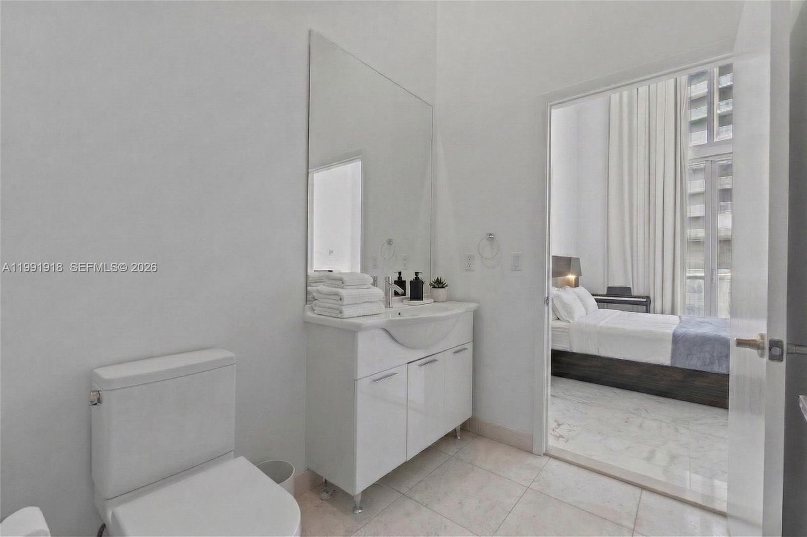 ICONBRICKELL CONDO NO 1 - Residential