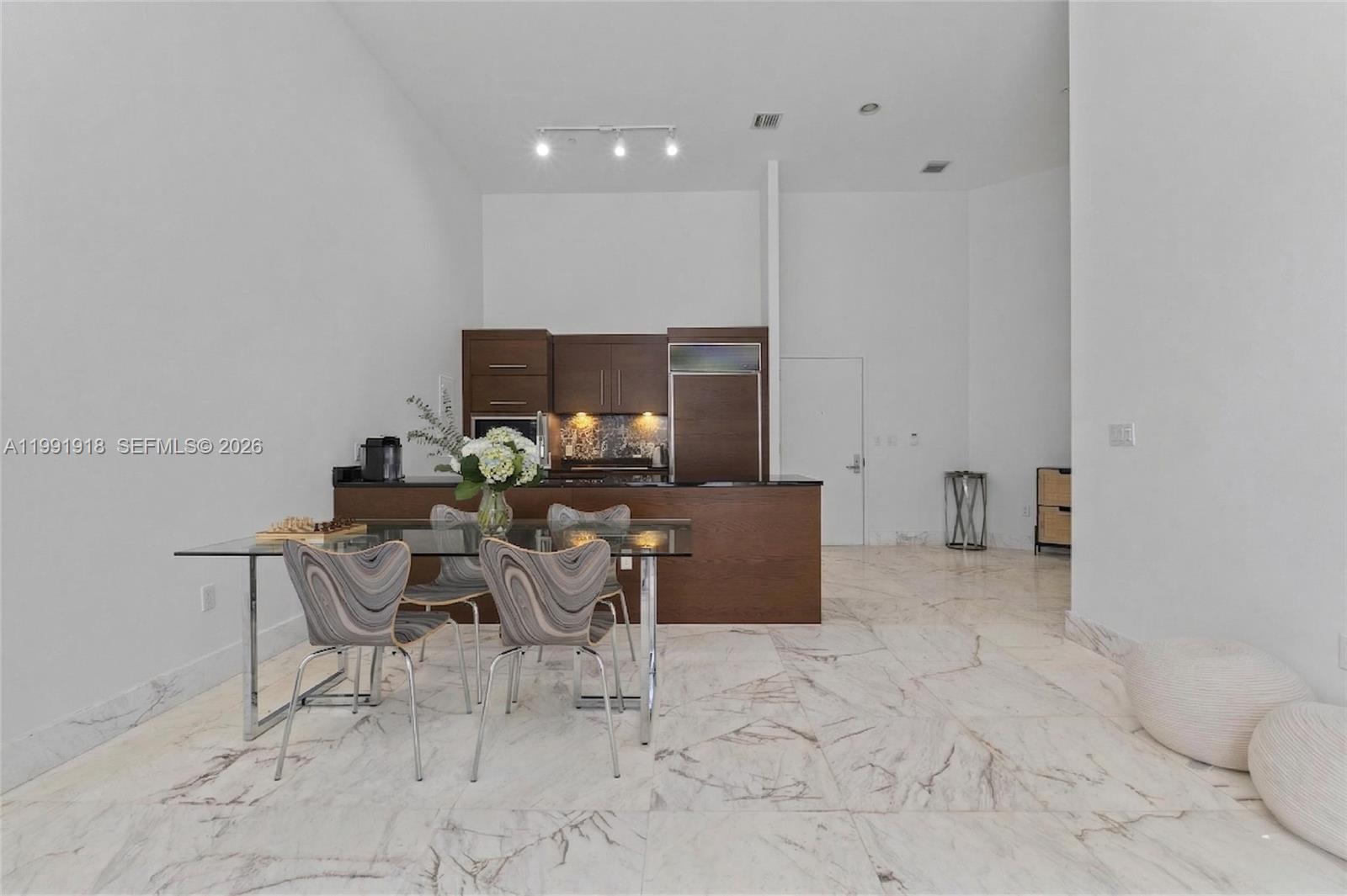 ICONBRICKELL CONDO NO 1 - Residential