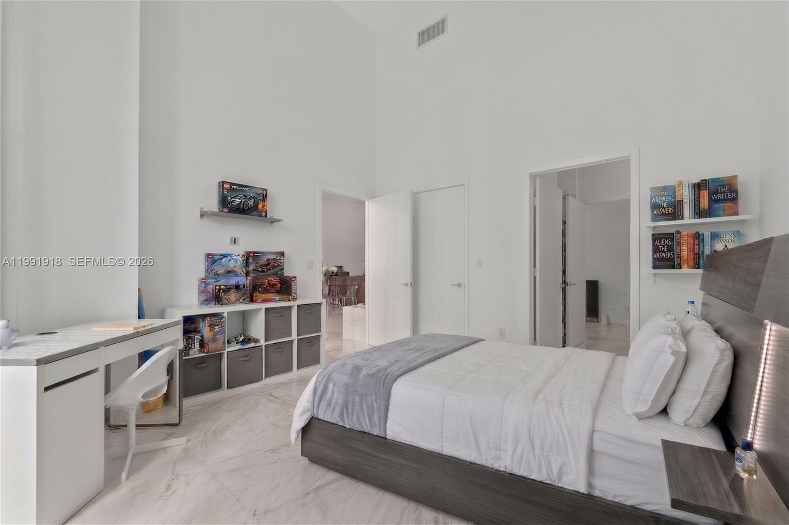 ICONBRICKELL CONDO NO 1 - Residential