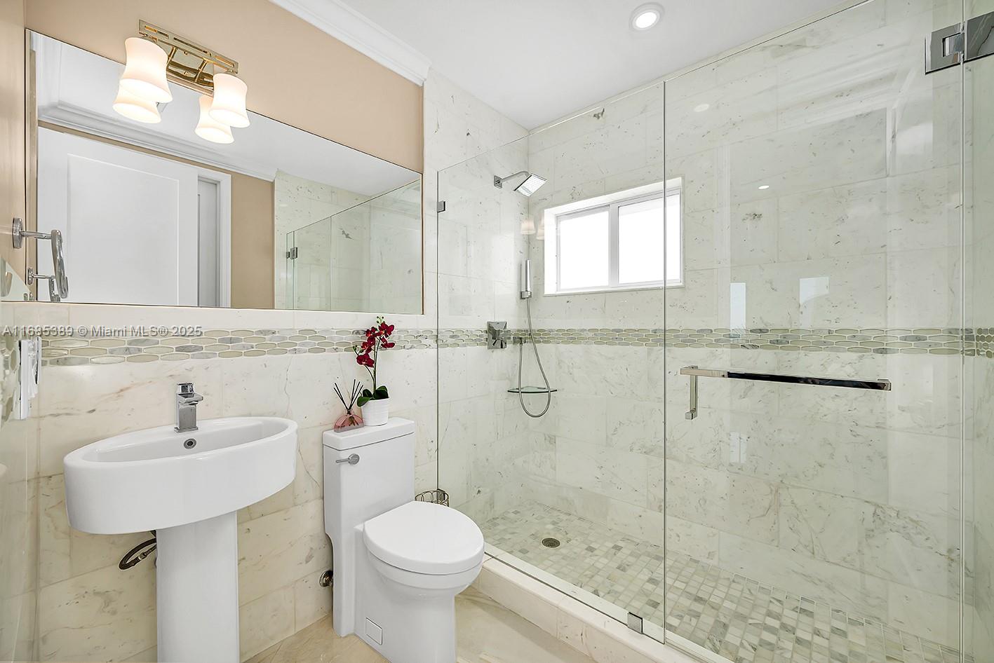BUCCANEER PT (LARGO SOUND - Residential