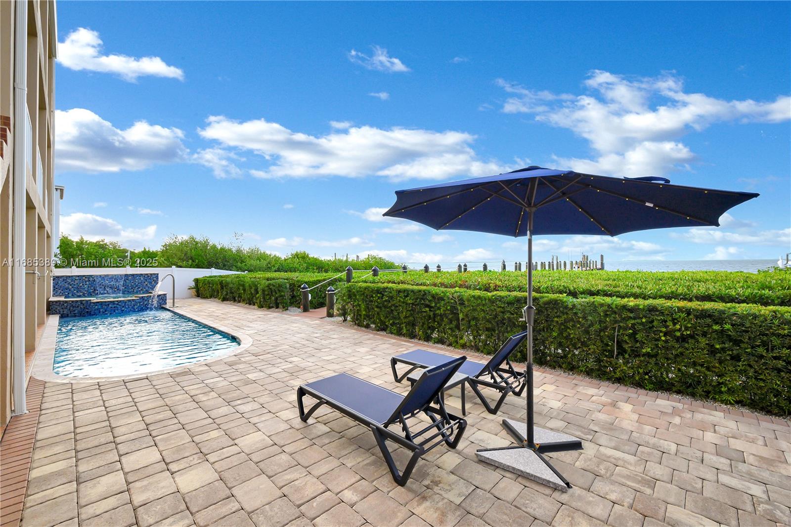 BUCCANEER PT (LARGO SOUND - Residential