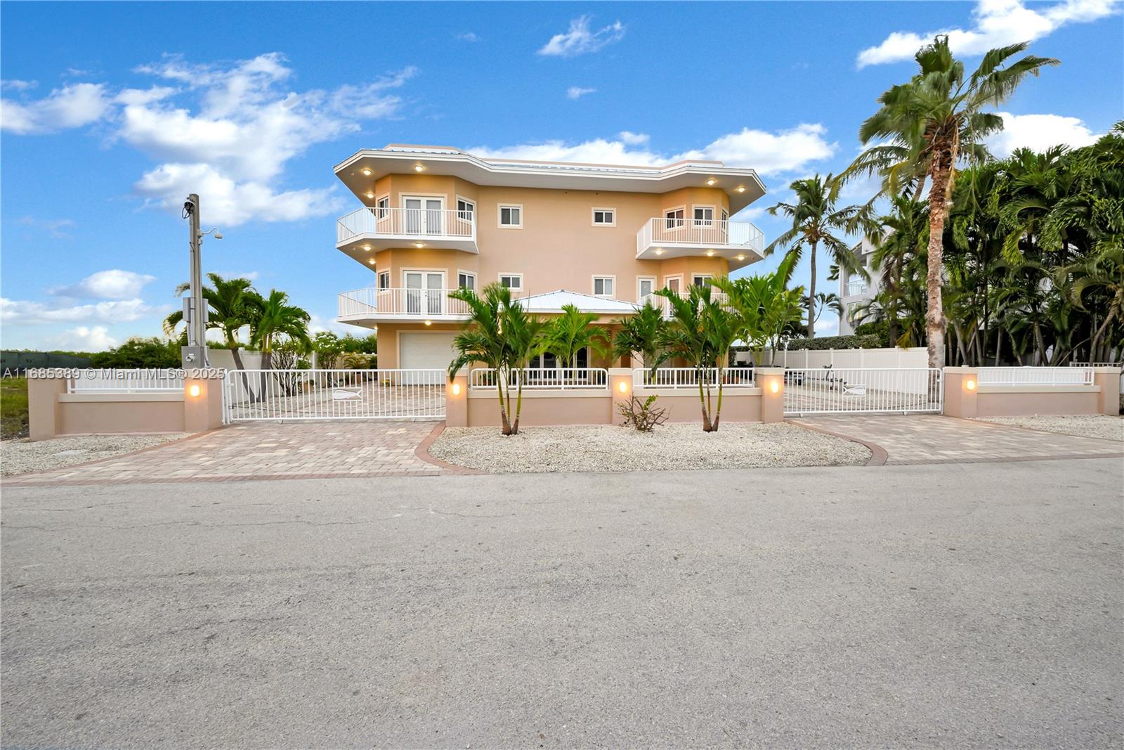 BUCCANEER PT (LARGO SOUND - Residential