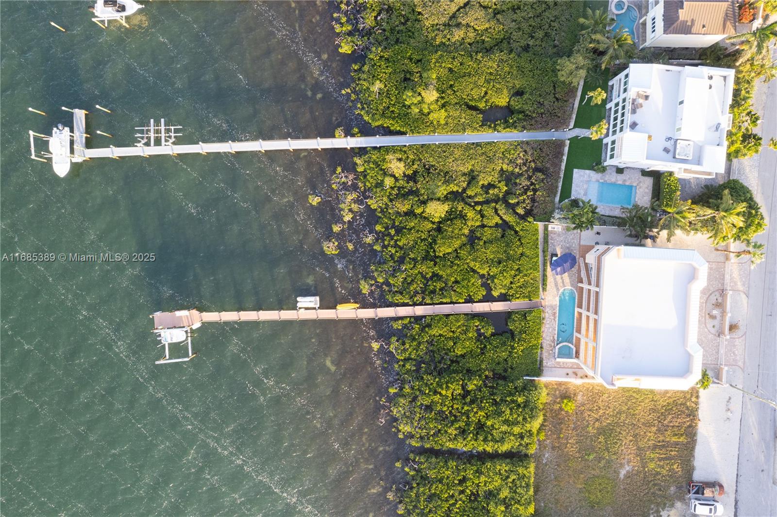 BUCCANEER PT (LARGO SOUND - Residential