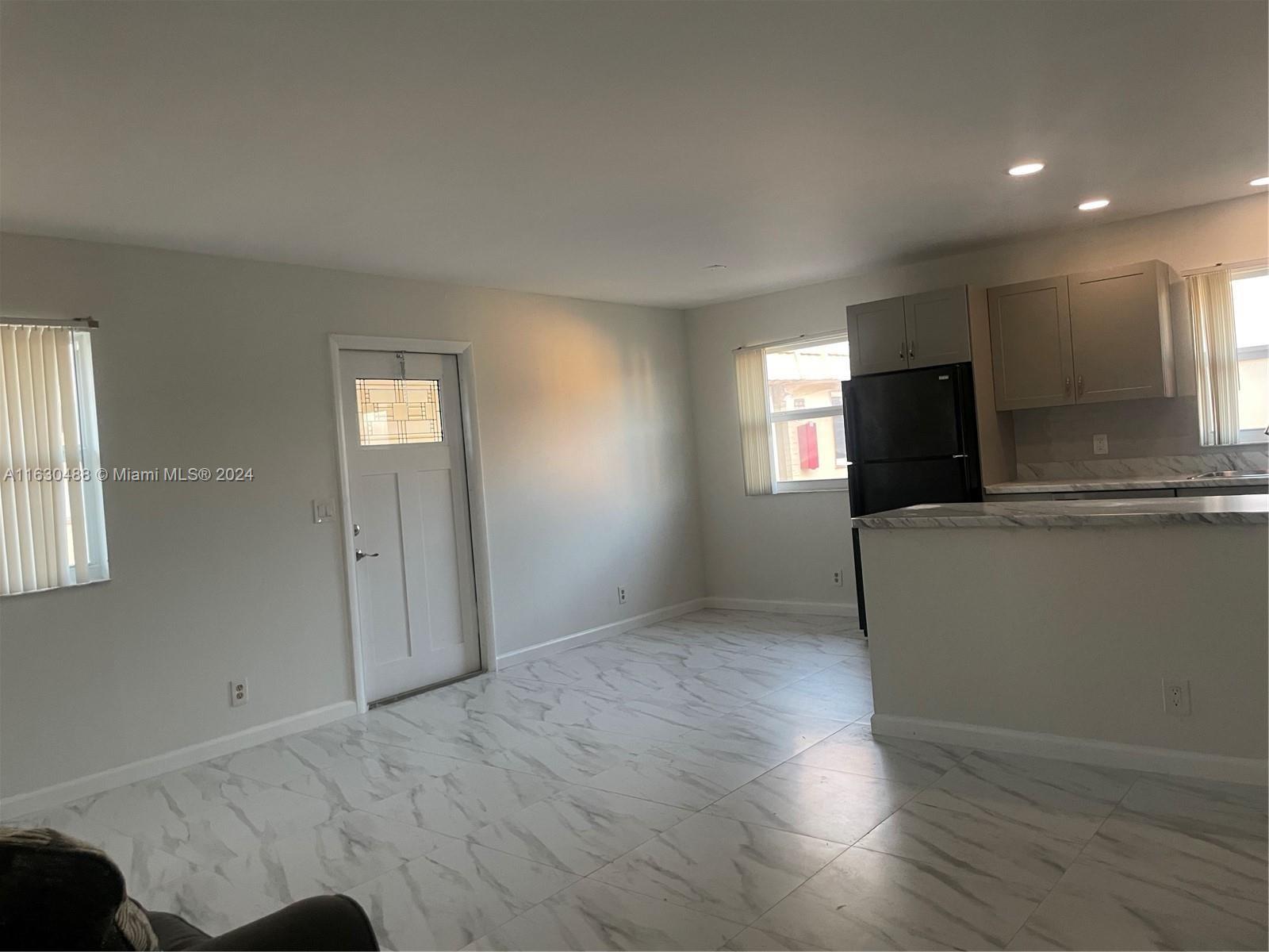 KINGS POINT SAXONY CONDOS - Residential Lease