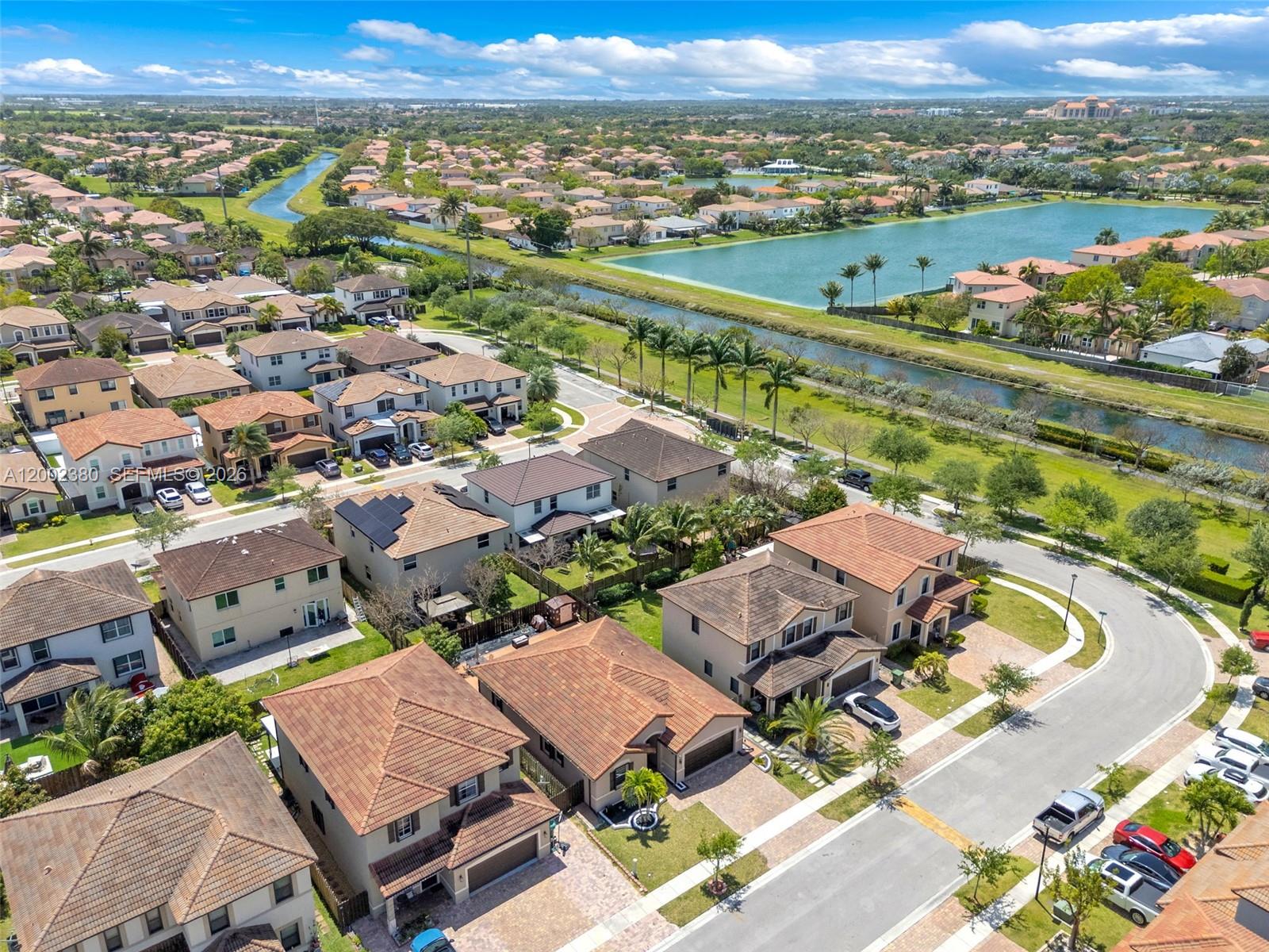 COUNTRY GARDENS SOUTH - Residential