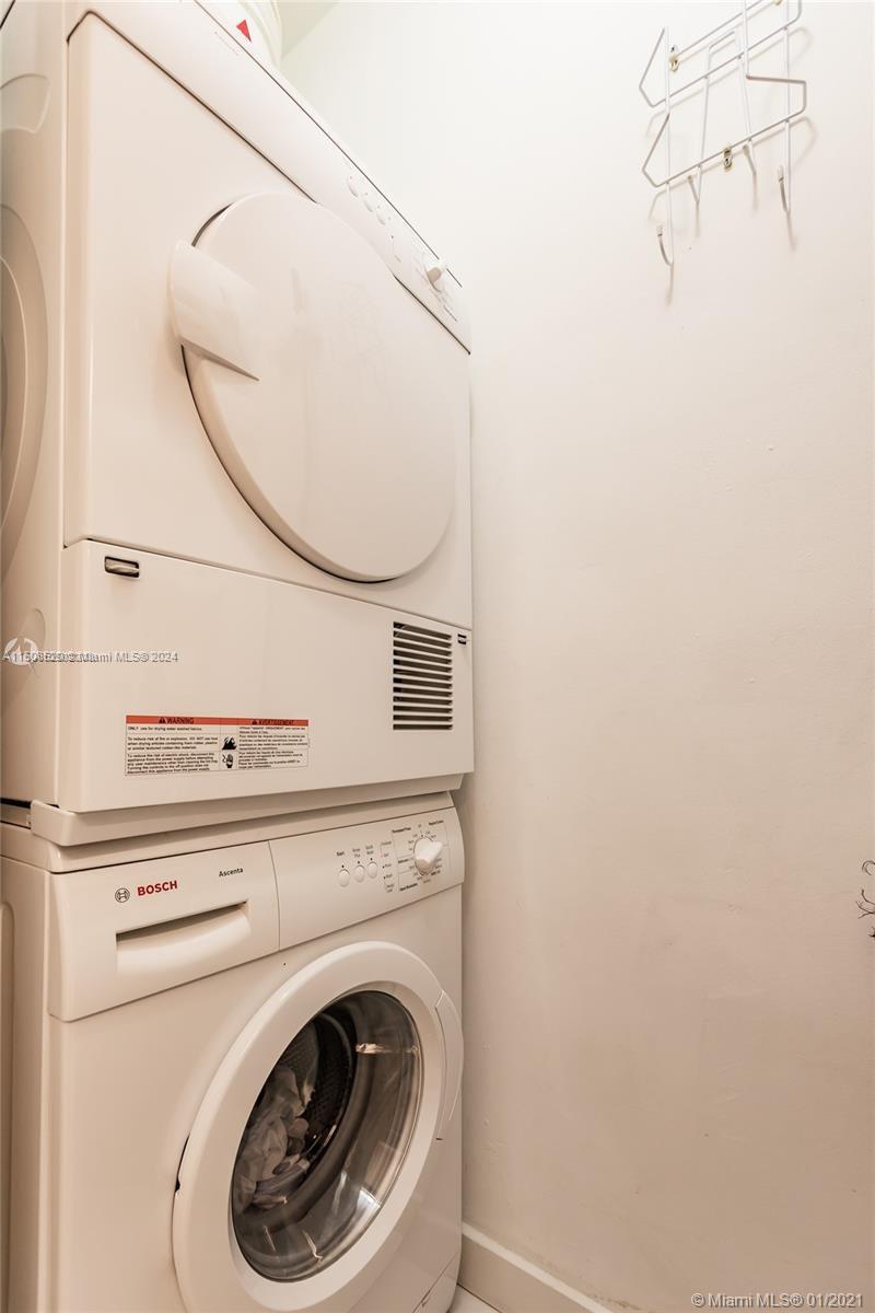 SEA AIR TOWERS CONDO - Residential Lease