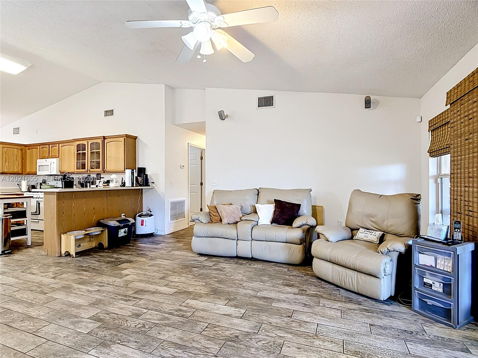 POINCIANA ESTATES SEC B - Residential