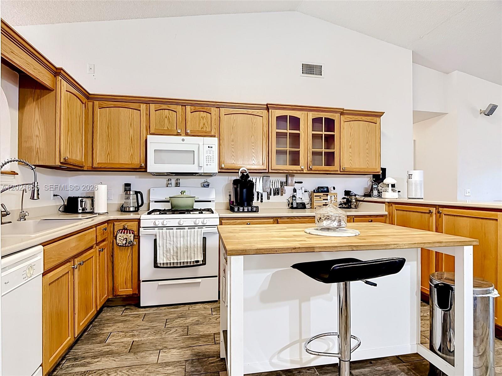 POINCIANA ESTATES SEC B - Residential