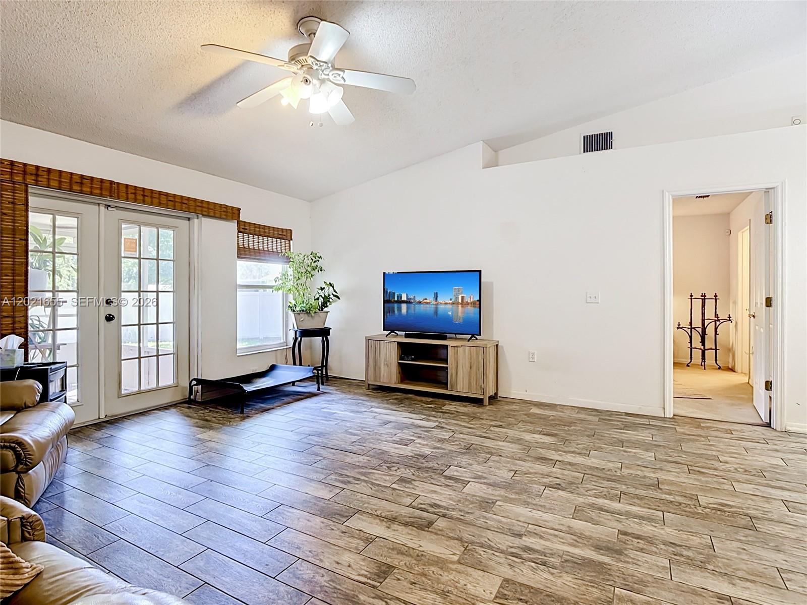 POINCIANA ESTATES SEC B - Residential