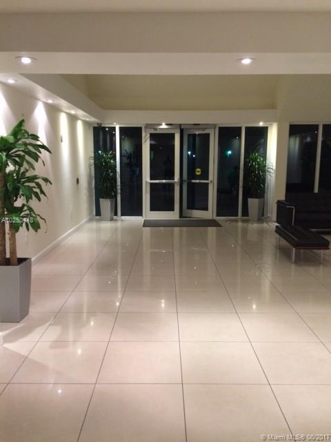 RACQUET CLUB APTS 2 AT BO - Residential Lease