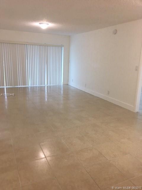 RACQUET CLUB APTS 2 AT BO - Residential Lease