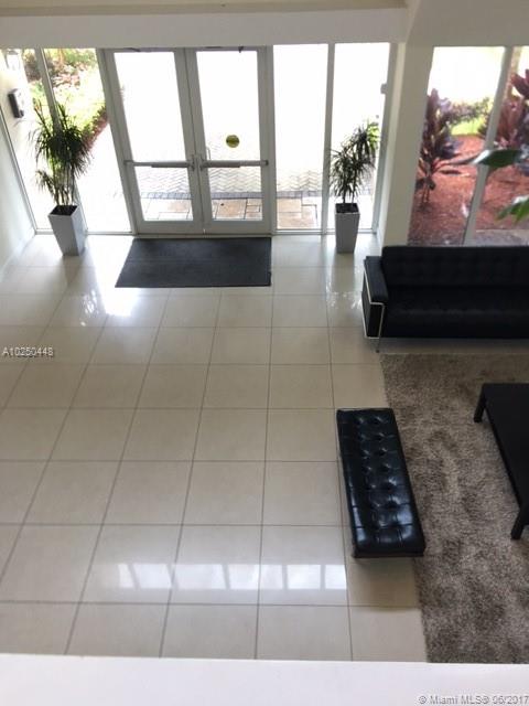 RACQUET CLUB APTS 2 AT BO - Residential Lease