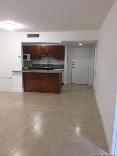 RACQUET CLUB APTS 2 AT BO - Residential Lease