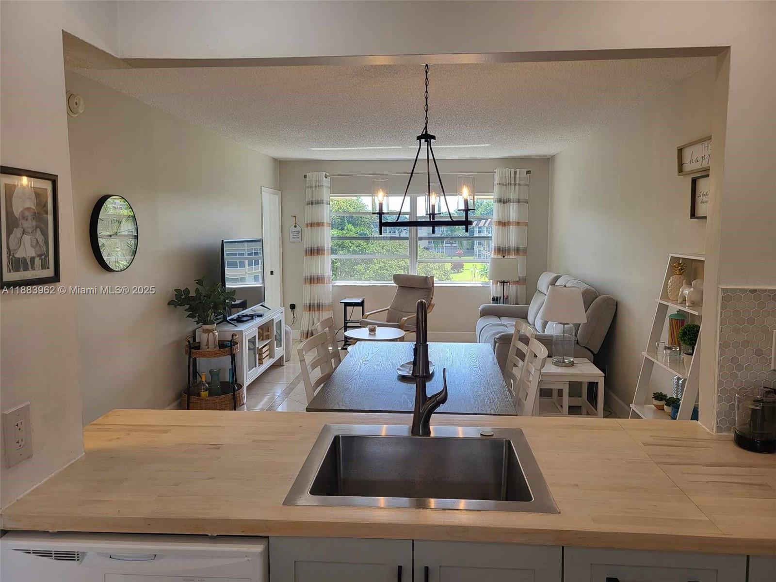 WALNUT GARDENS CONDO - Residential