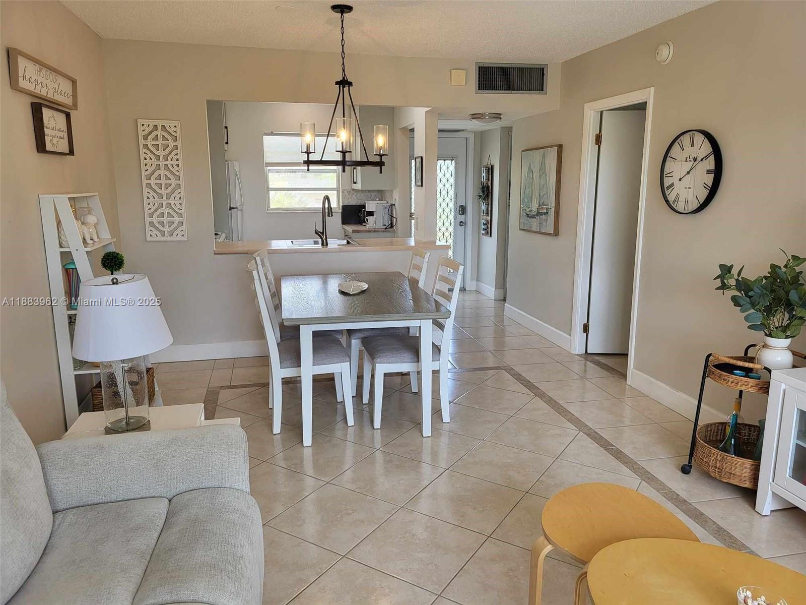 WALNUT GARDENS CONDO - Residential