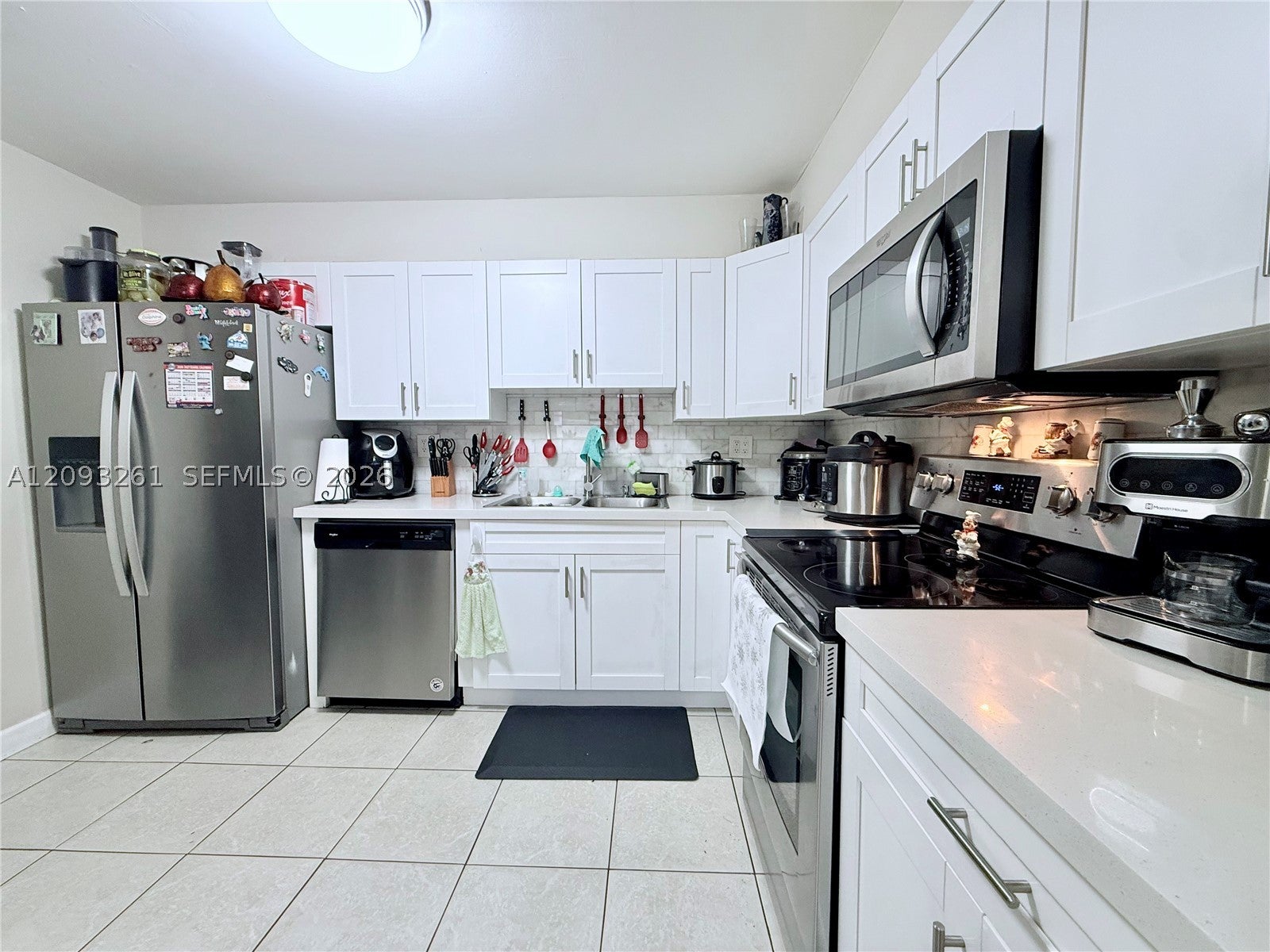 1284 W 44th Pl 1