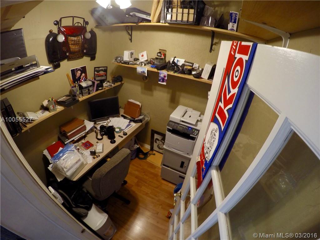 Anchorage At Miami Lakes - Residential