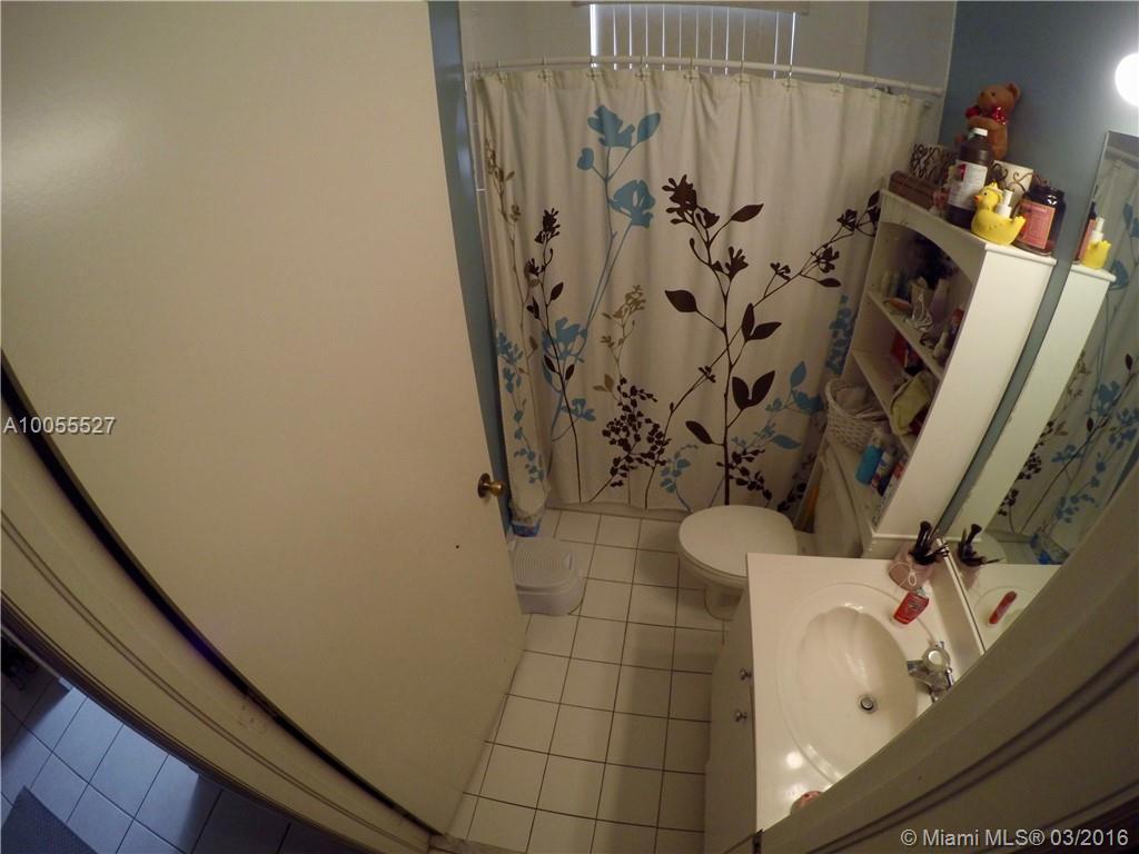 Anchorage At Miami Lakes - Residential